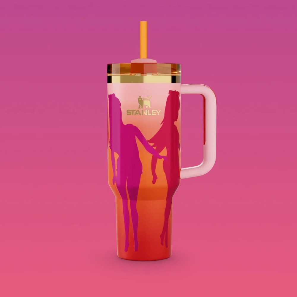 Barbie x Stanley 60s Twist โN Turn 40oz Quencher - Picture 1 of 7